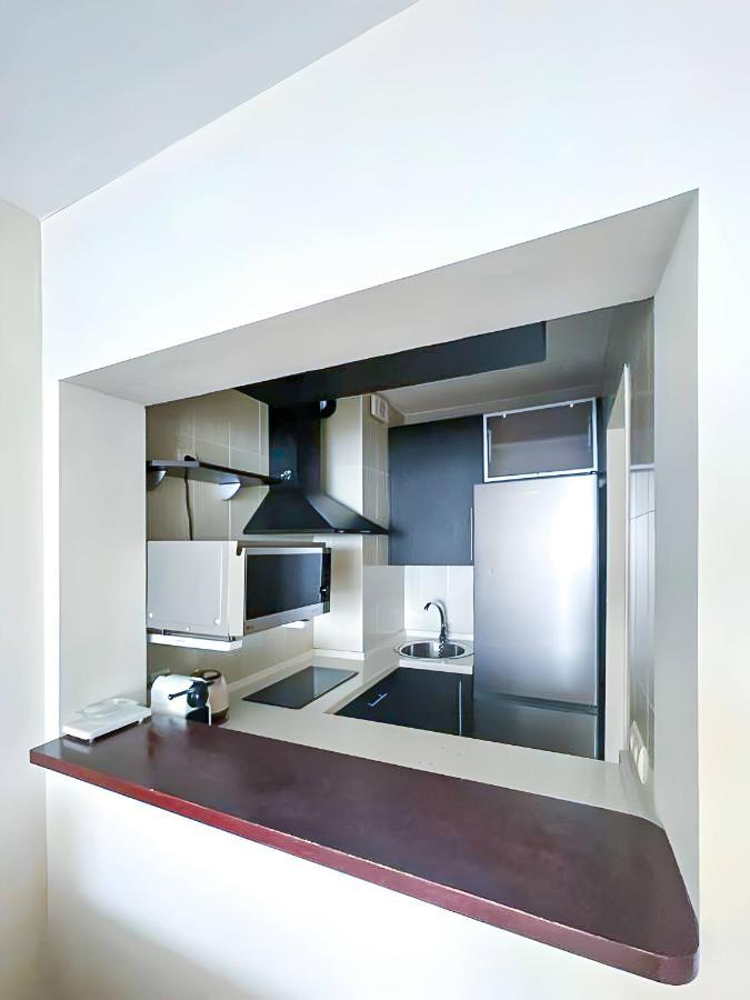Apartment Aguamarina On The Beach Front マラガ エクステリア 写真